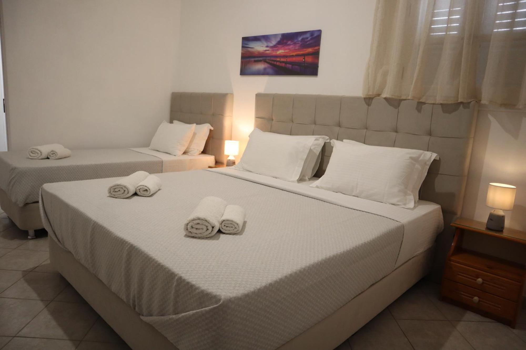 Pension St.George Rooms & Studios Perivolos  Ngoại thất bức ảnh