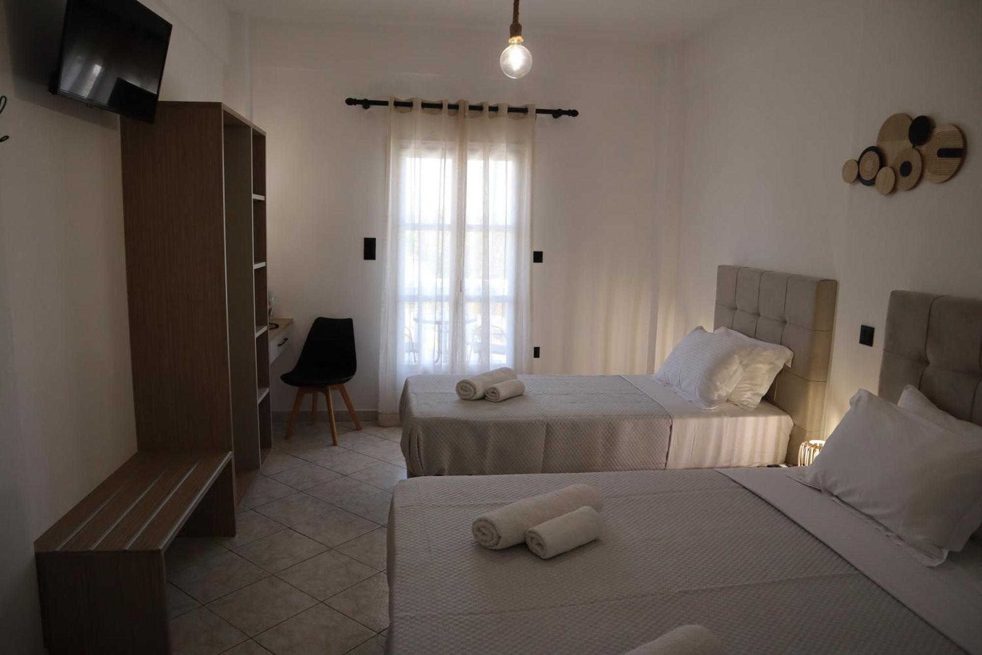 Pension St.George Rooms & Studios Perivolos  Ngoại thất bức ảnh