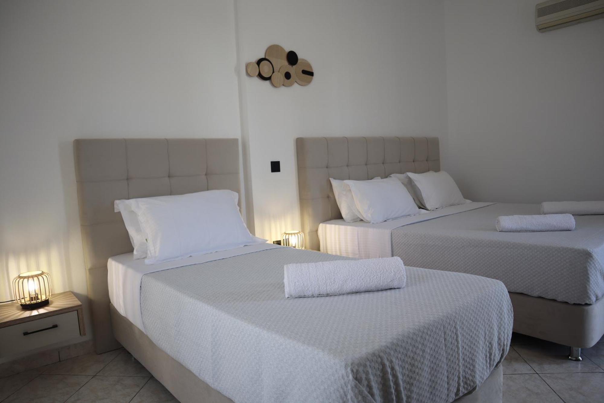 Pension St.George Rooms & Studios Perivolos  Ngoại thất bức ảnh