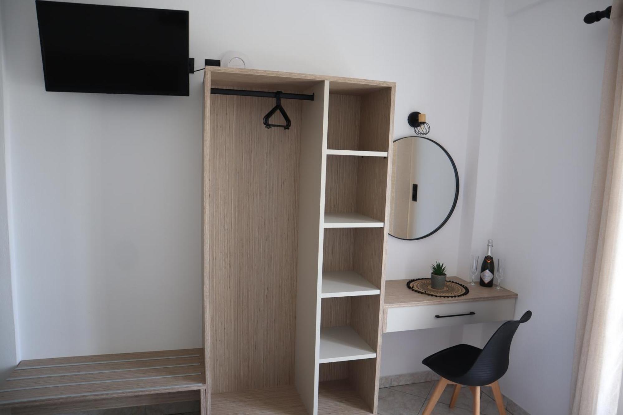 Pension St.George Rooms & Studios Perivolos  Ngoại thất bức ảnh