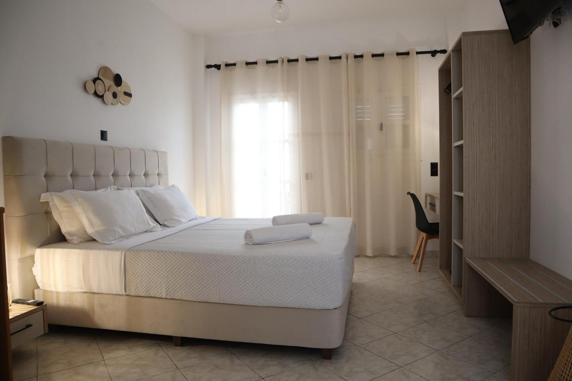 Pension St.George Rooms & Studios Perivolos  Ngoại thất bức ảnh